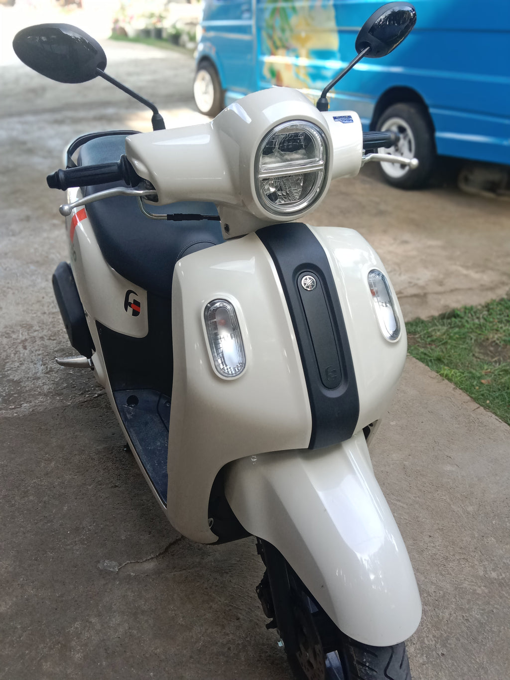 Yamaha Fazzio 125 - Scooter Rental