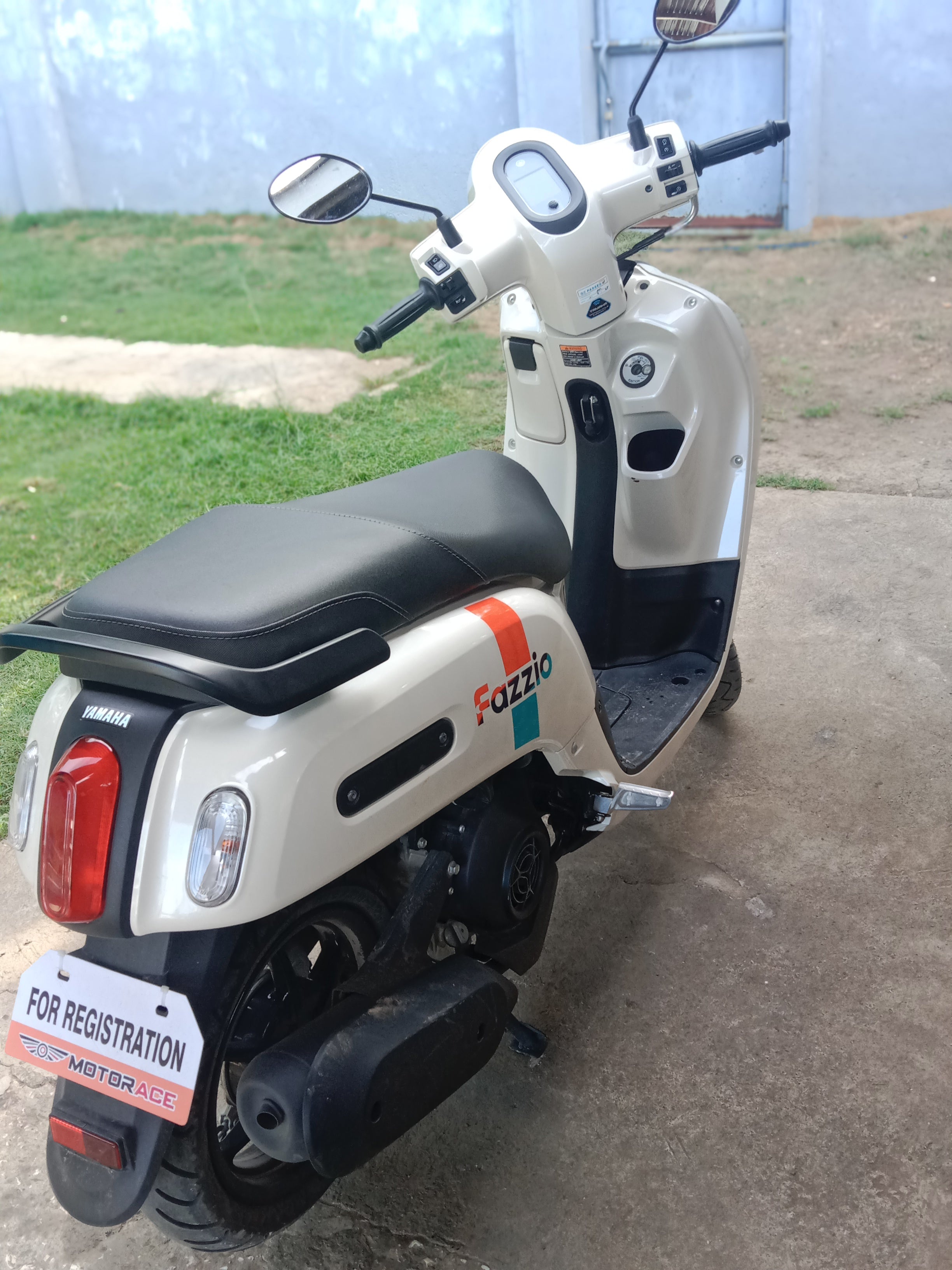 Yamaha Fazzio 125 - Scooter Rental